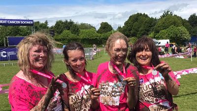 Adelco girls pretty mudder for Cancer research 2017